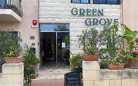 Green Grove Guest House